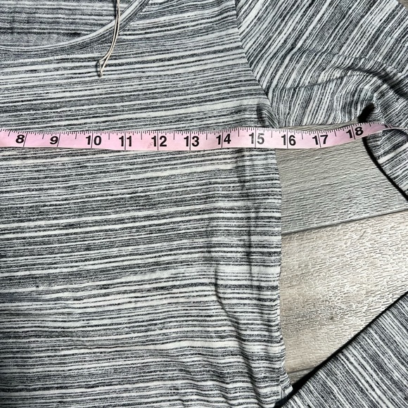 NWOT Toad & Co Womens Top- XS - Picture 3 of 9